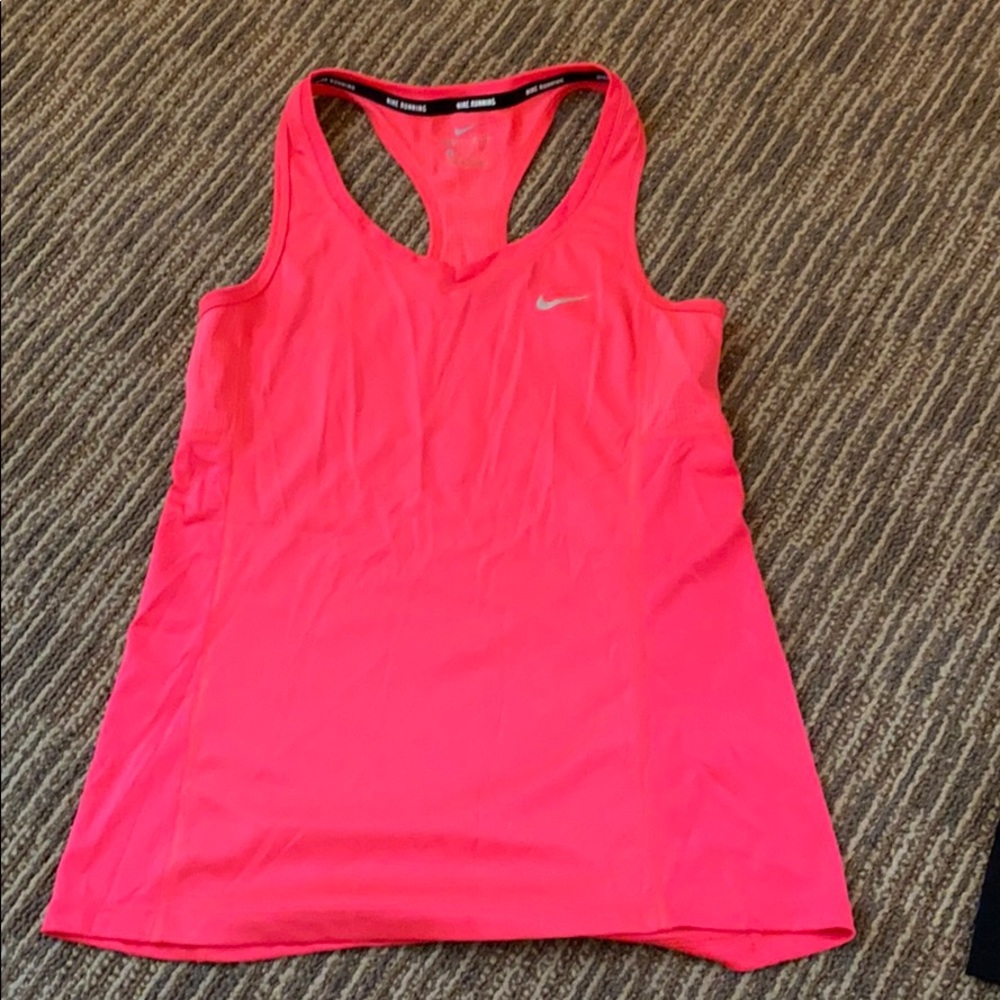 Women’s neon pink workout tank